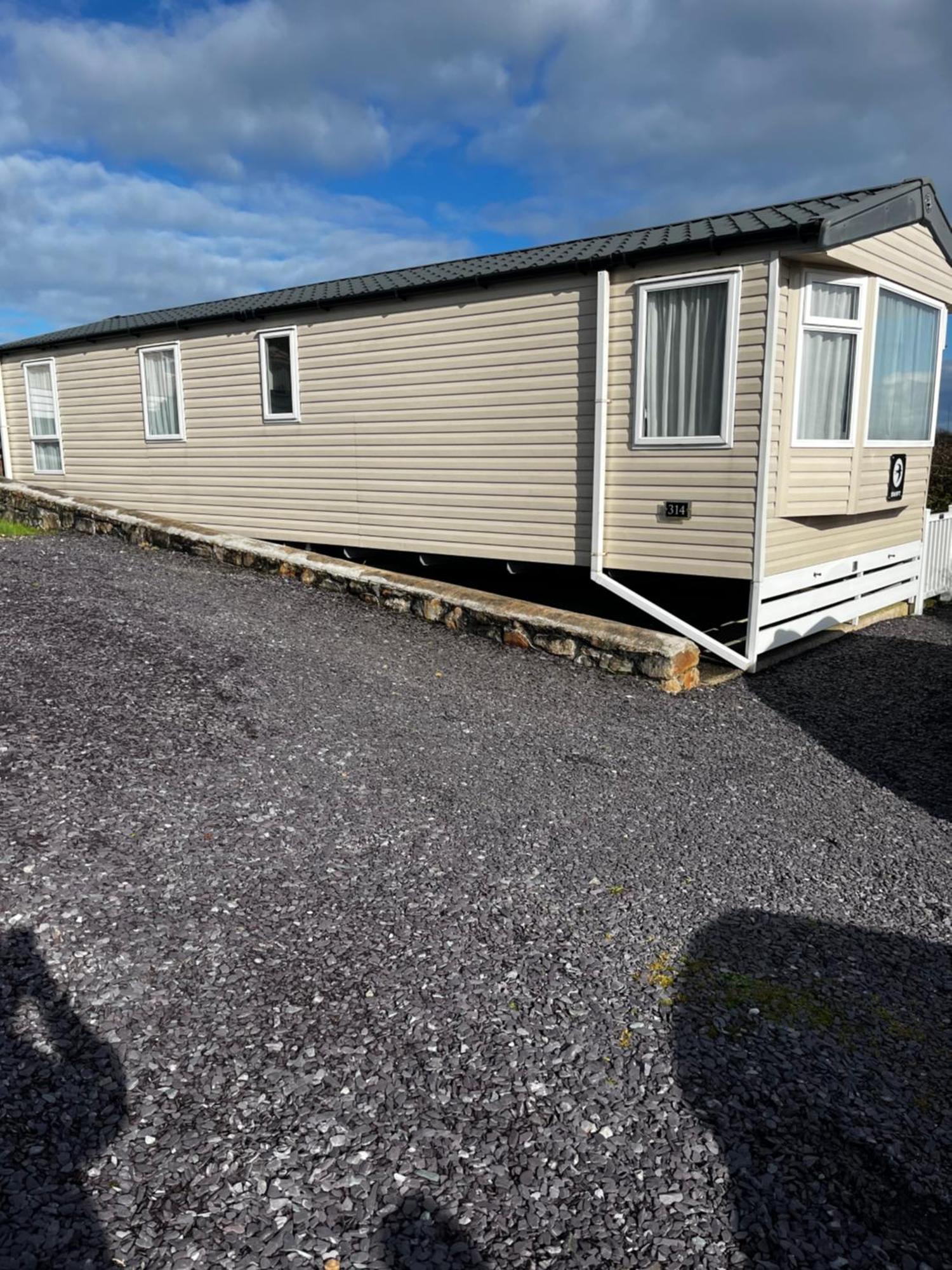 Ger-Y-Bwlch - Spacious Static On 5Star Site With Swimming Pool Benllech Kültér fotó